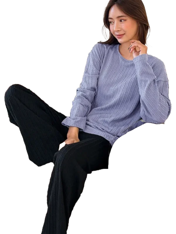 بيجاما شتوية فري سايز لبني